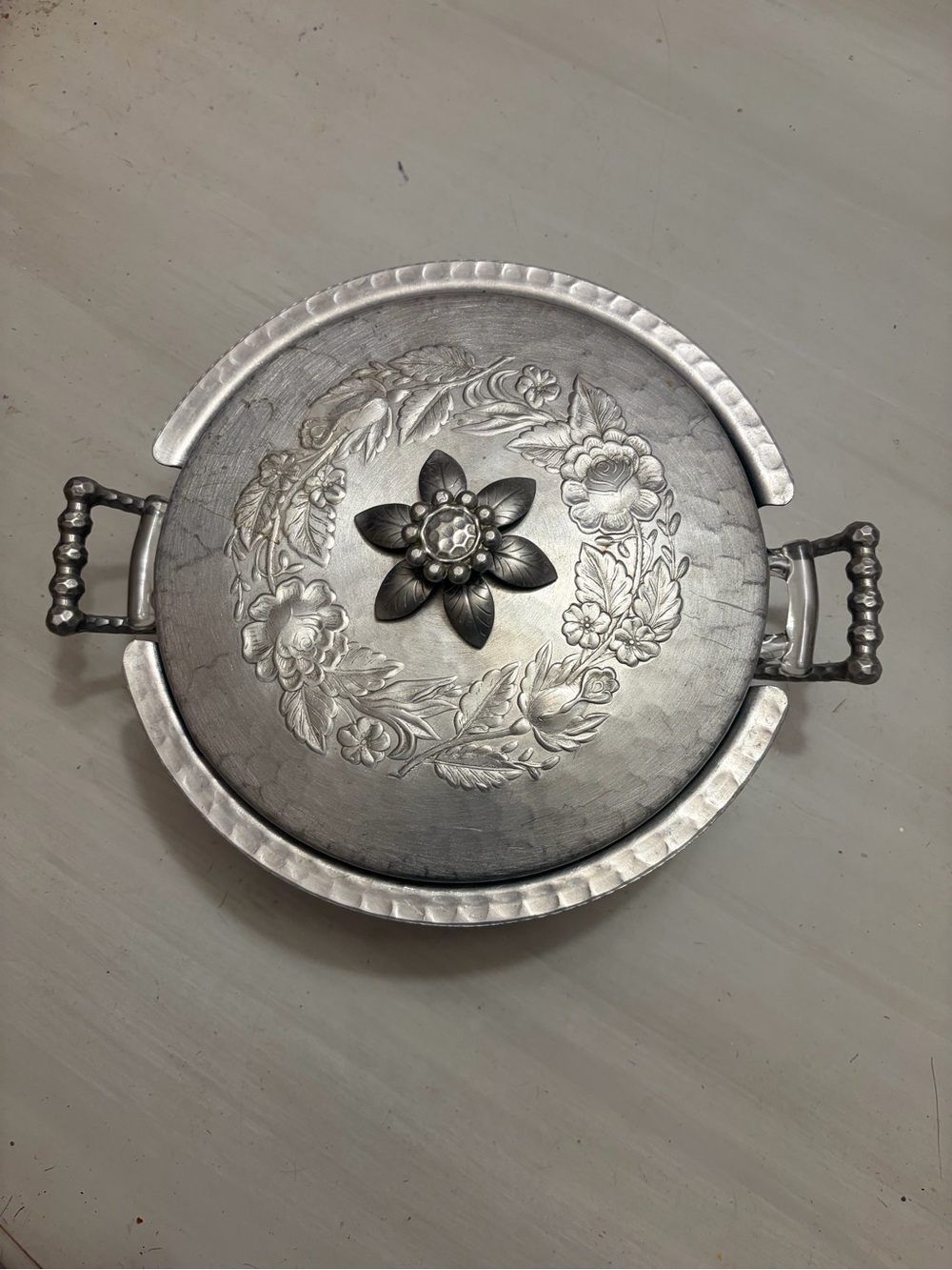 Everlast Forged Aluminum Round Pan w/ Glass Insert - Silver Finish (Vintage)